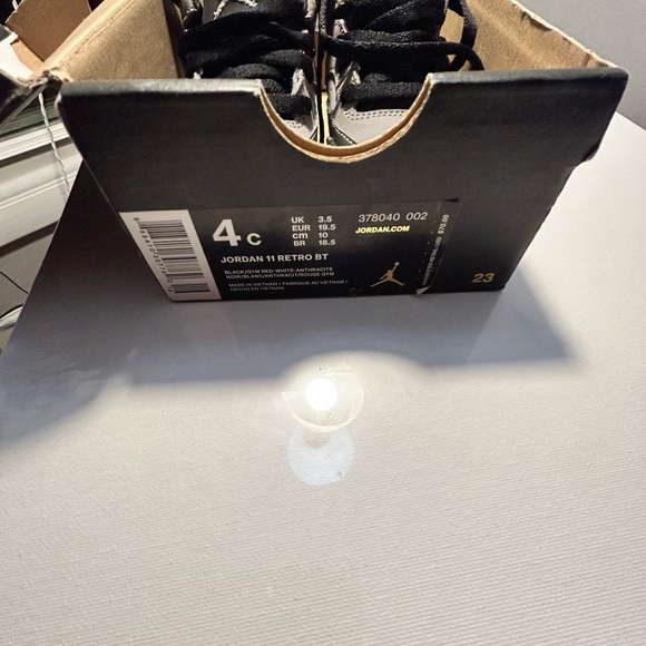 size 4c - Picture 5 of 5